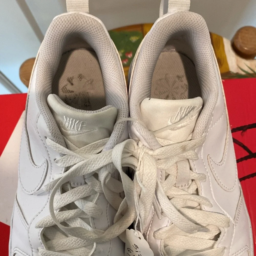 Nike Court Borough Low Recraft Youth Tennis‎ Shoe - Picture 3 of 4